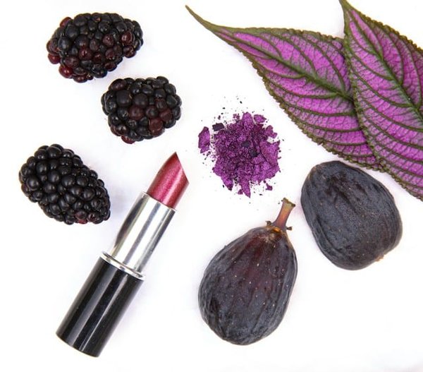 Quels sont les meilleurs cosmétiques naturels pour les peaux sensibles ?
