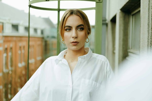Adoptez le Look "Soft Beauty" en Vogue pour 2024